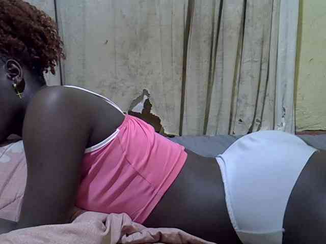 black-beauty webcam