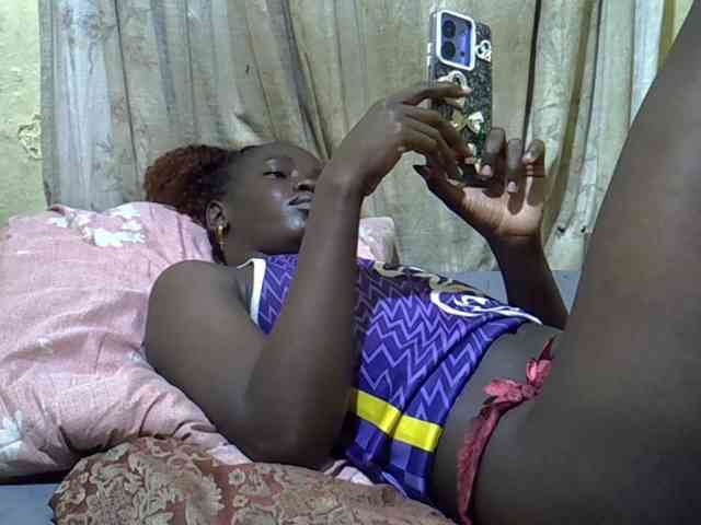 black-beauty webcam