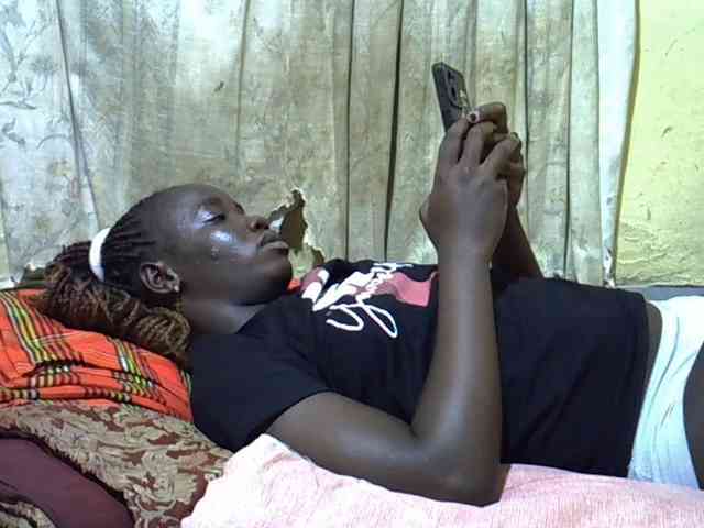 black-beauty webcam