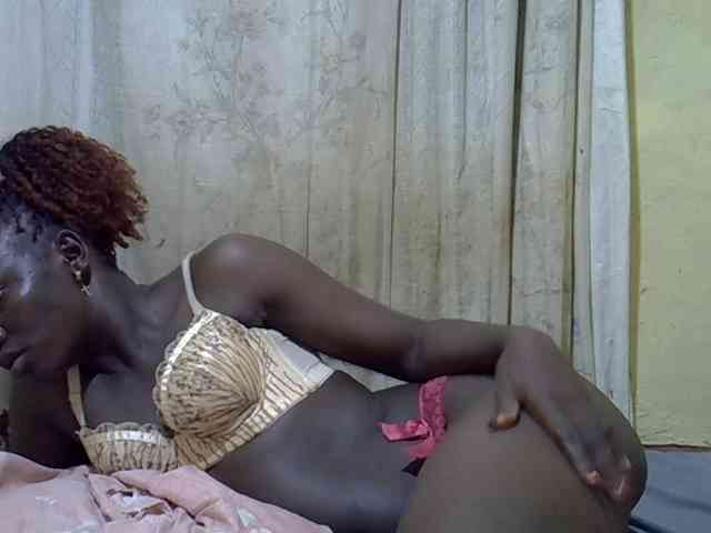 black-beauty webcam