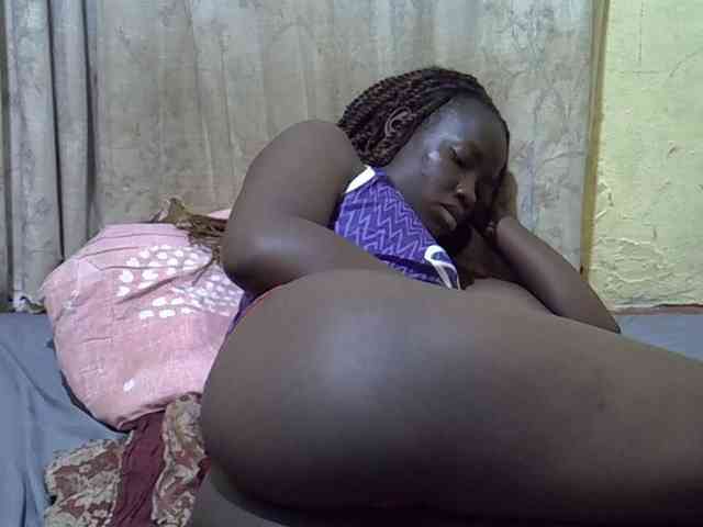 black-beauty webcam