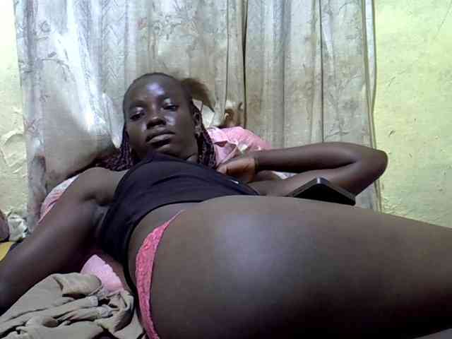 black-beauty webcam
