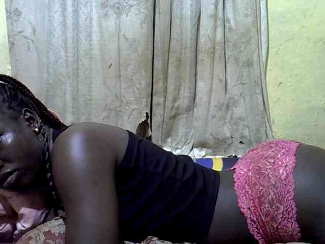 black-beauty webcam