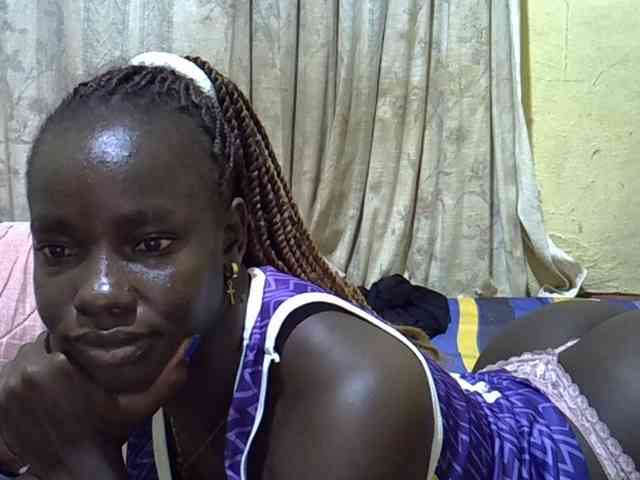 black-beauty webcam