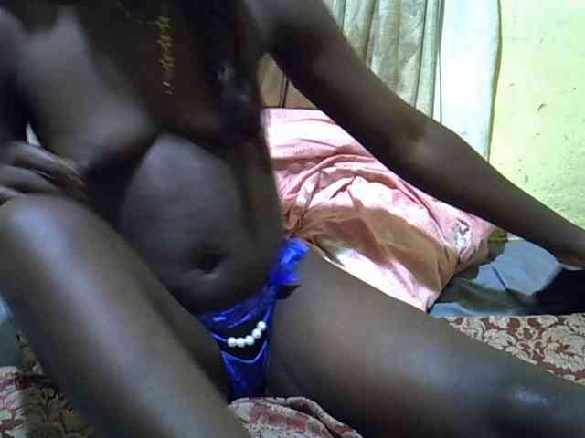 black-beauty webcam