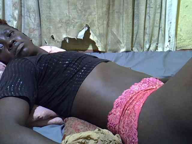 black-beauty webcam