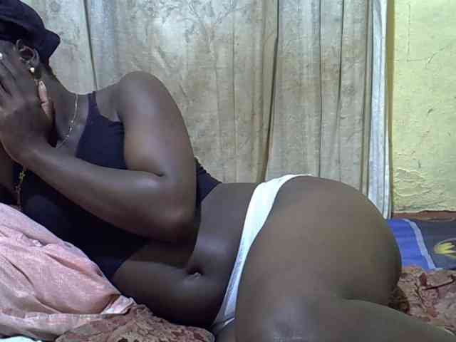 black-beauty webcam