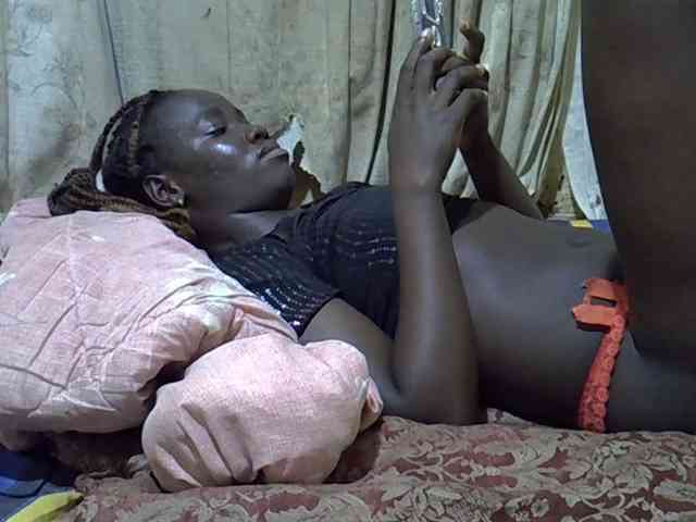 black-beauty webcam