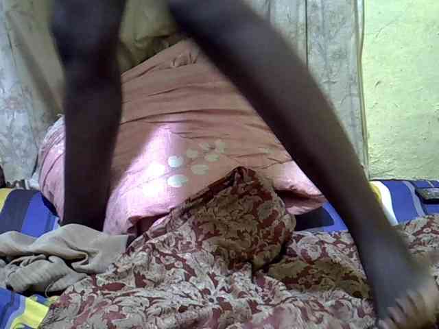 black-beauty webcam