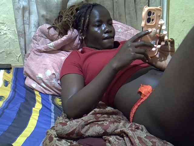 black-beauty webcam