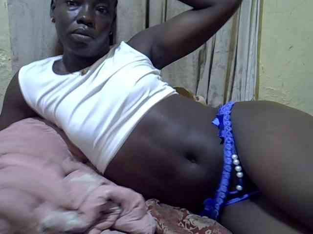 black-beauty webcam