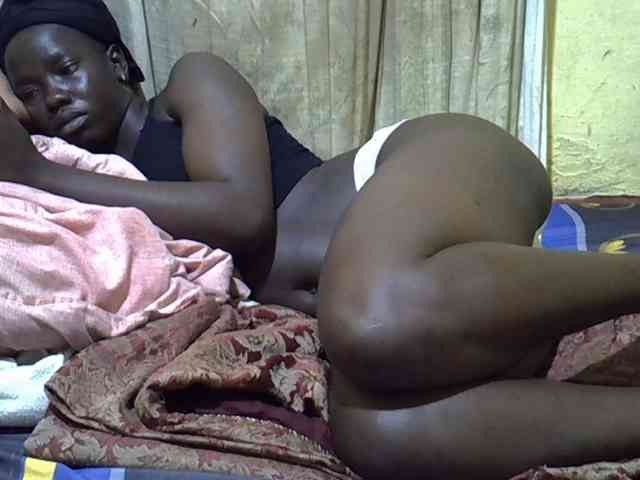 black-beauty webcam