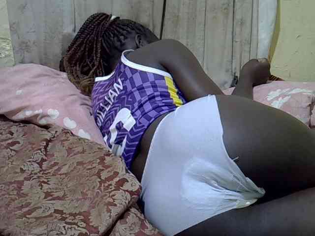 black-beauty webcam