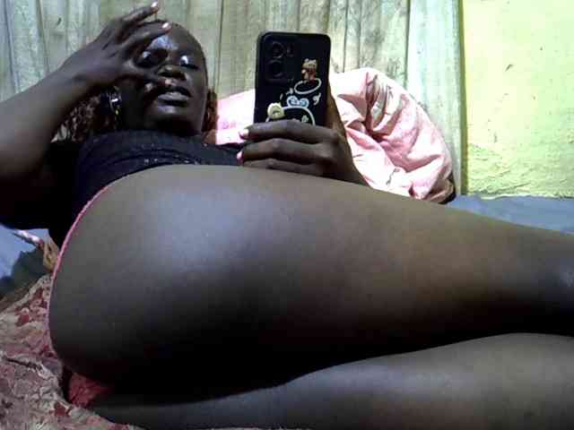 black-beauty webcam