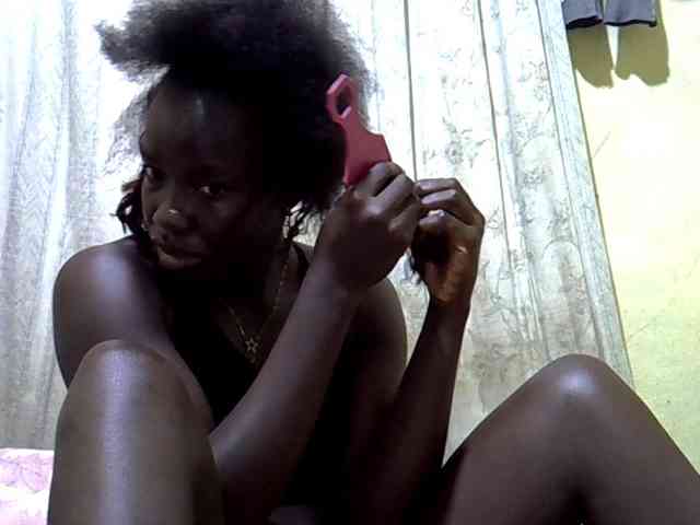 black-beauty webcam