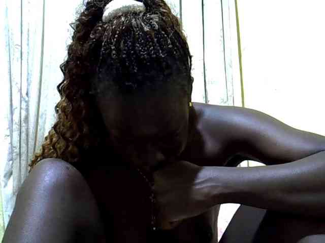black-beauty webcam