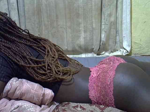 black-beauty webcam