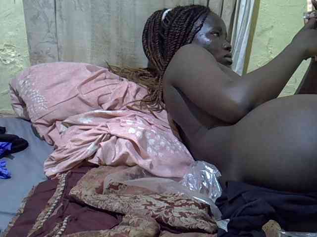 black-beauty webcam