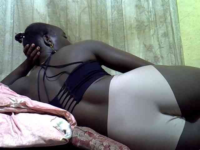 black-beauty webcam