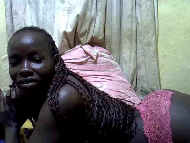 black-beauty webcam