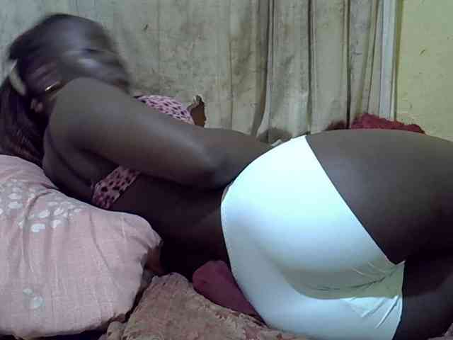 black-beauty webcam