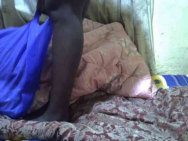 black-beauty webcam