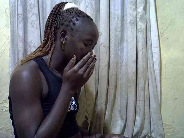 black-beauty webcam