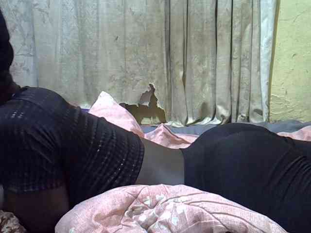 black-beauty webcam