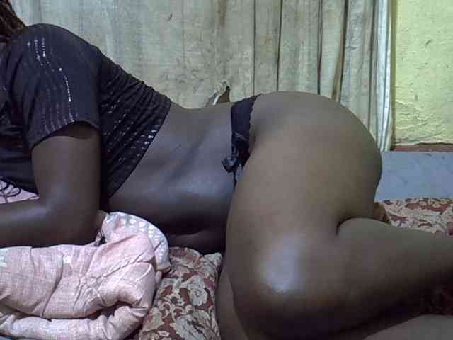 black-beauty webcam