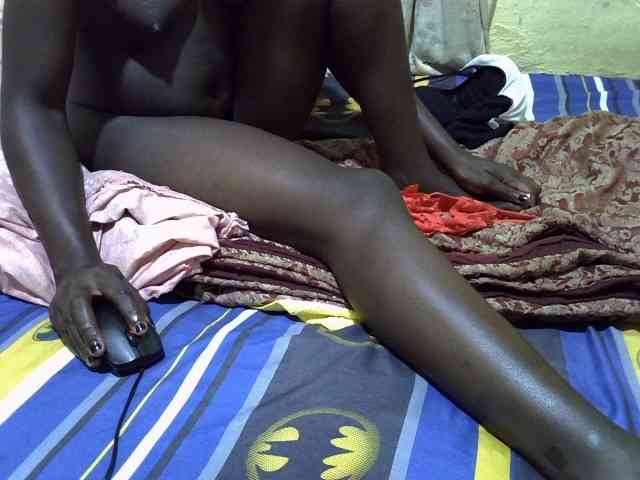 black-beauty webcam