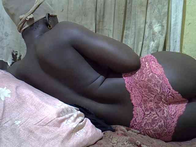 black-beauty webcam