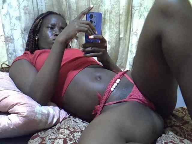 black-beauty webcam