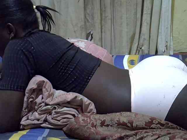 black-beauty webcam