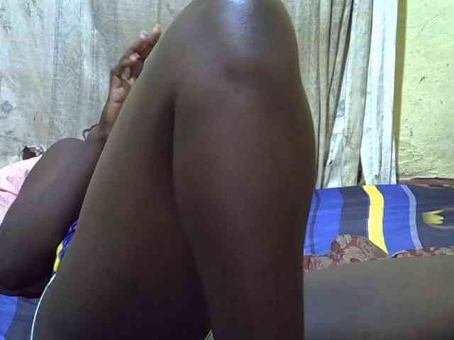 black-beauty webcam