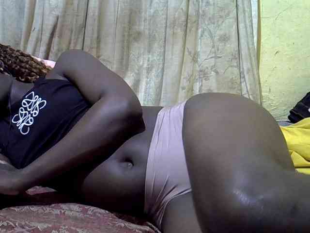 black-beauty webcam