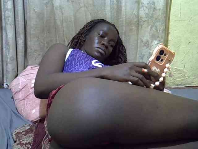 black-beauty webcam