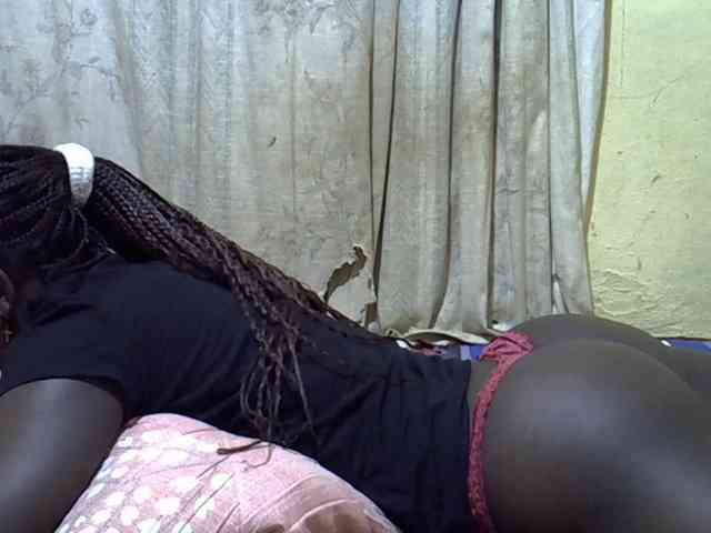 black-beauty webcam