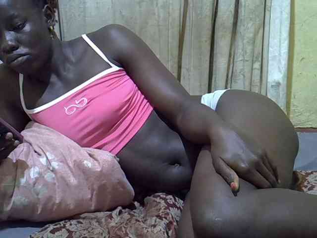 black-beauty webcam