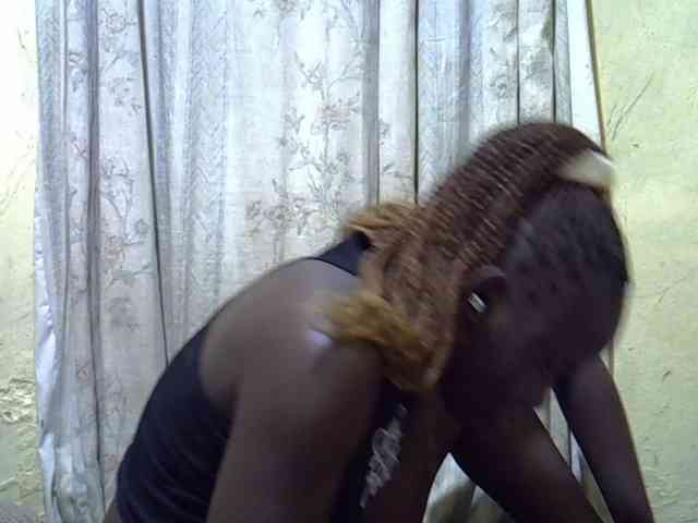 black-beauty webcam