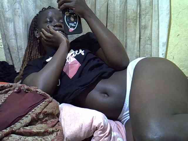 black-beauty webcam