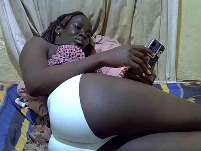 black-beauty webcam