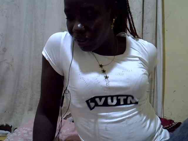 black-beauty webcam