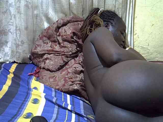 black-beauty webcam