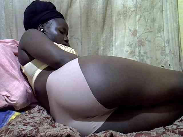 black-beauty webcam