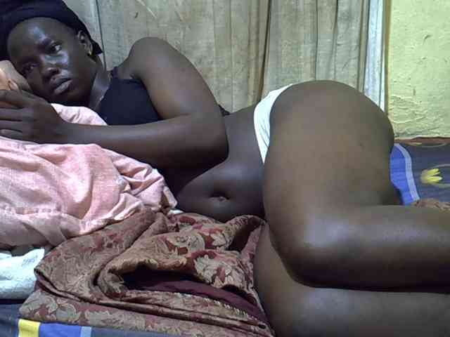 black-beauty webcam