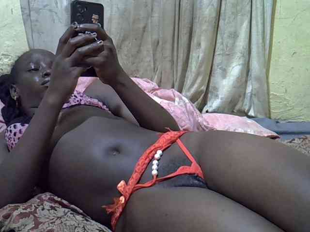 black-beauty webcam