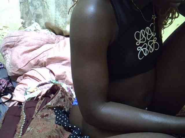 black-beauty webcam