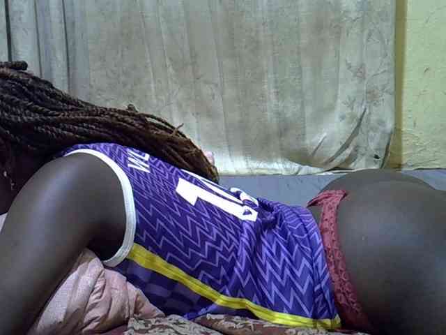 black-beauty webcam