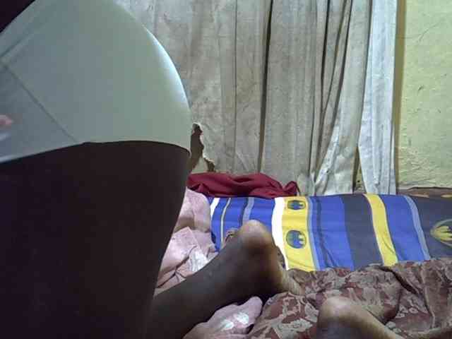 black-beauty webcam