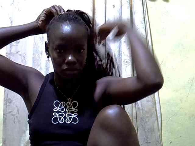 black-beauty webcam